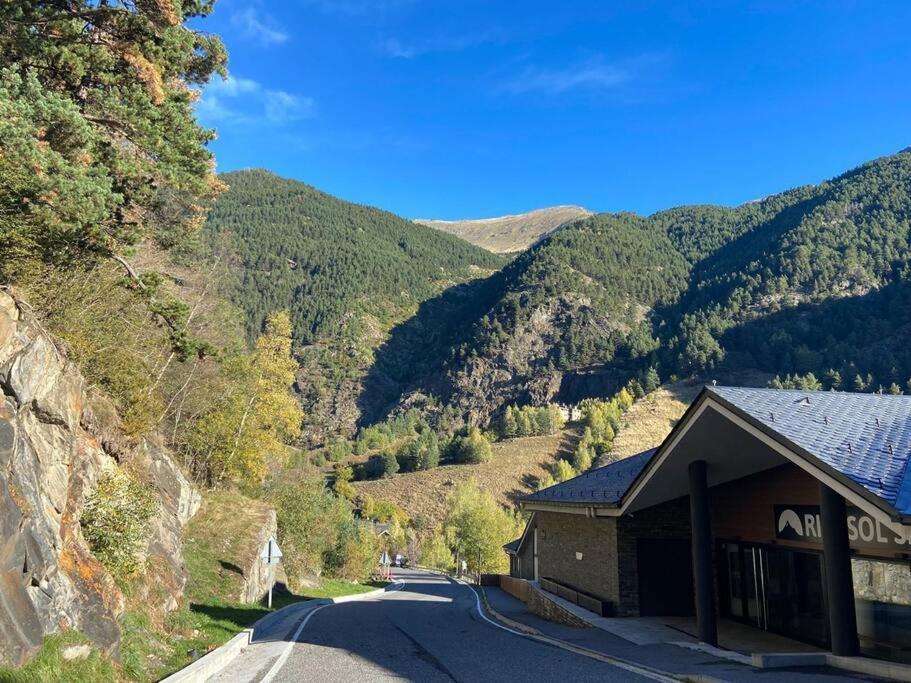Iconic - A Pie De Pistas En 1 Minuto - Terraza Con Vistas Al Valle Arinsal - Parking Gratis L By Bonesvacances エクステリア 写真