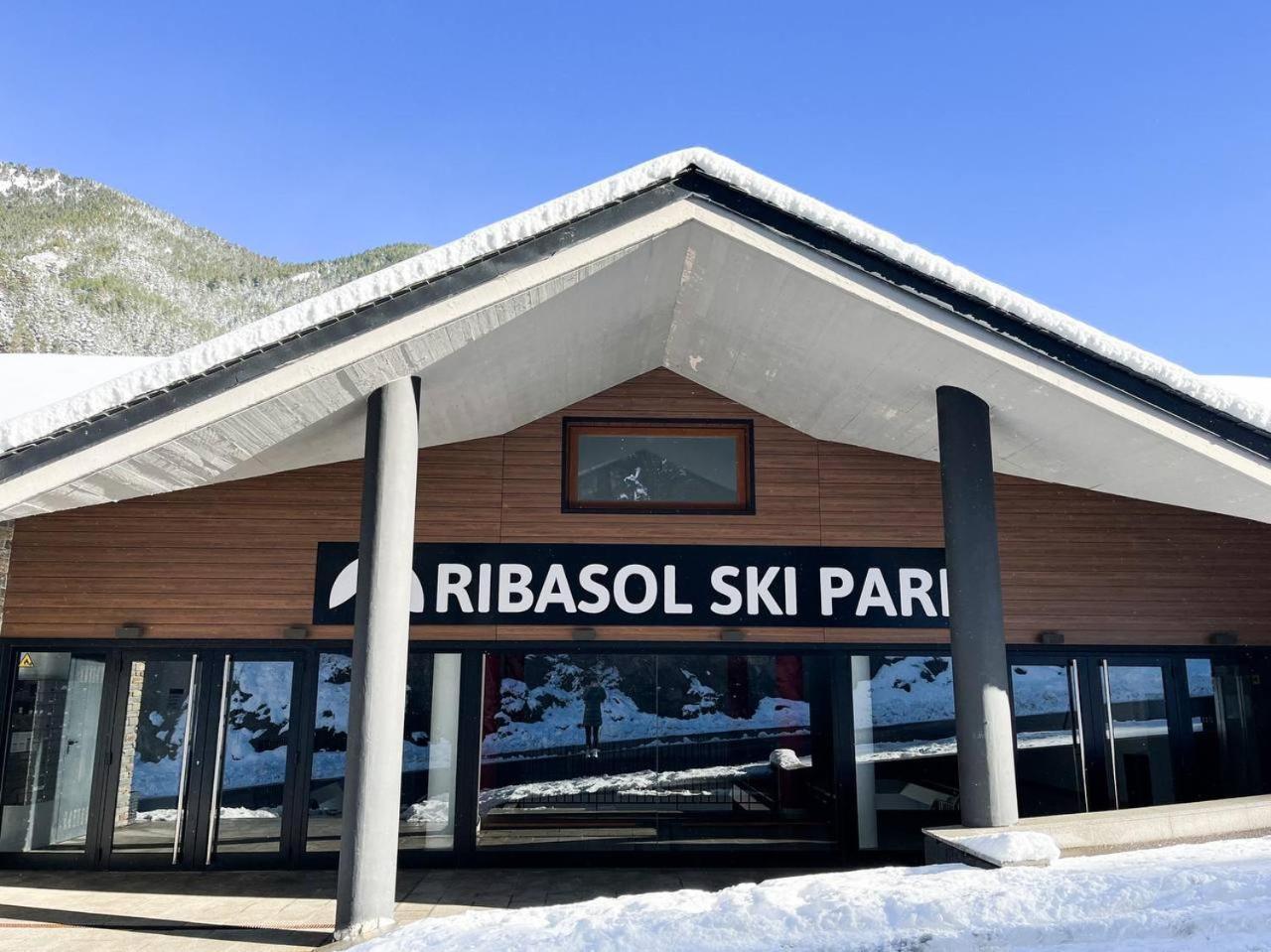Iconic - A Pie De Pistas En 1 Minuto - Terraza Con Vistas Al Valle Arinsal - Parking Gratis L By Bonesvacances エクステリア 写真
