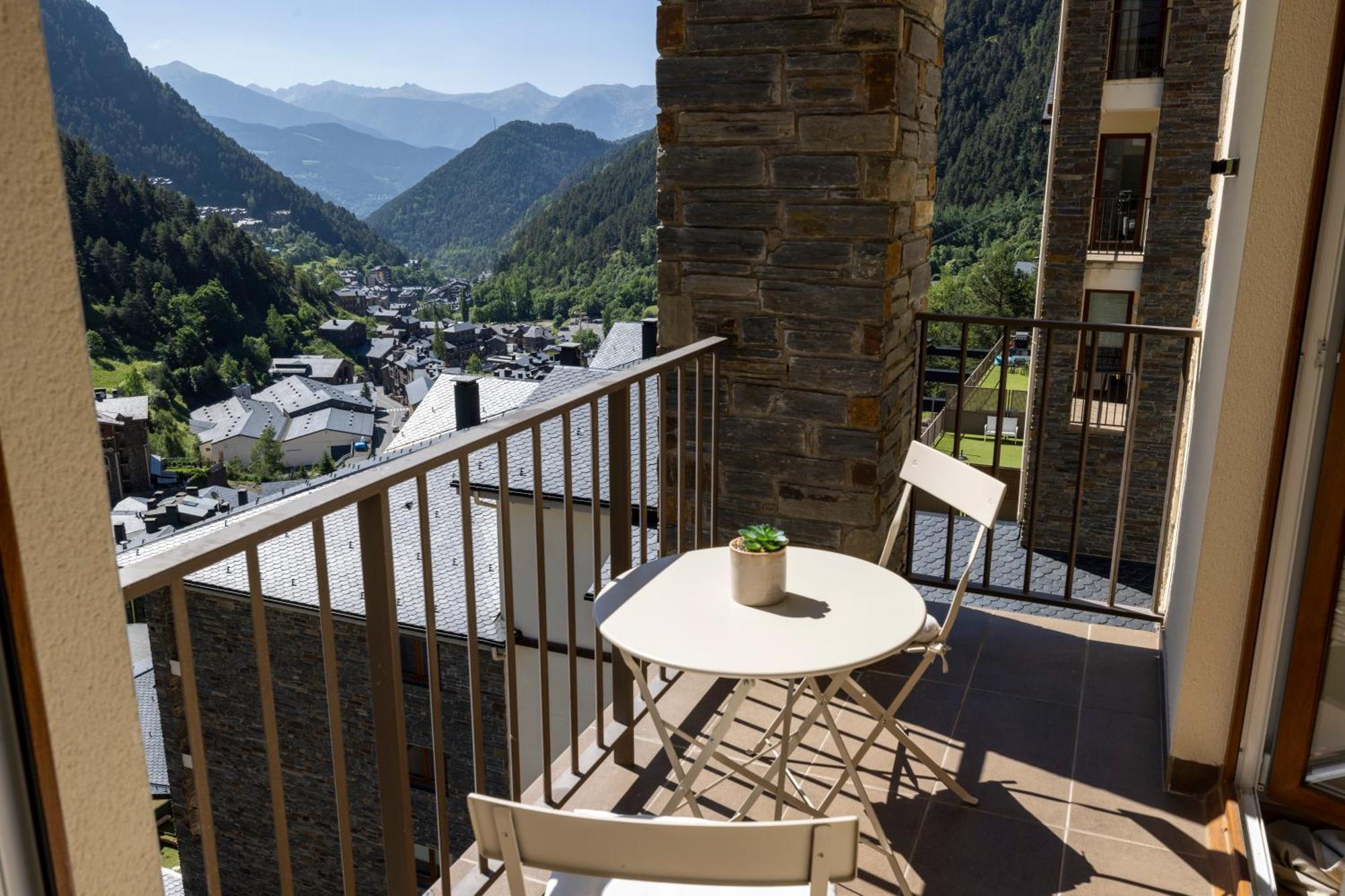 Iconic - A Pie De Pistas En 1 Minuto - Terraza Con Vistas Al Valle Arinsal - Parking Gratis L By Bonesvacances エクステリア 写真