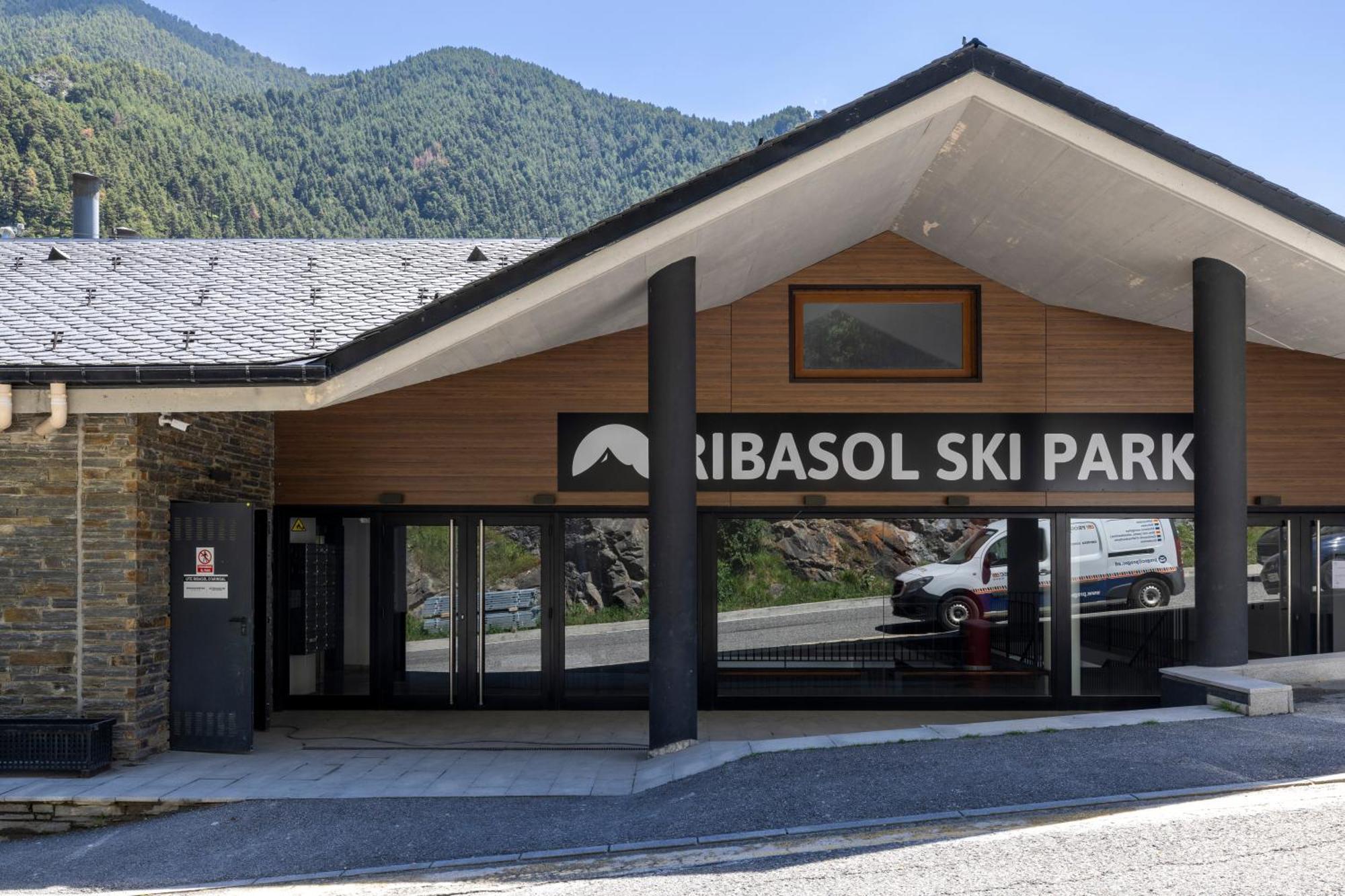 Iconic - A Pie De Pistas En 1 Minuto - Terraza Con Vistas Al Valle Arinsal - Parking Gratis L By Bonesvacances エクステリア 写真